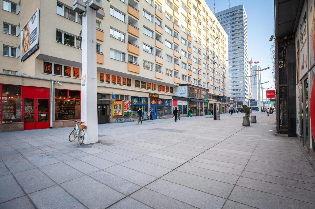 Rent Like - Zlota 11 Apartment